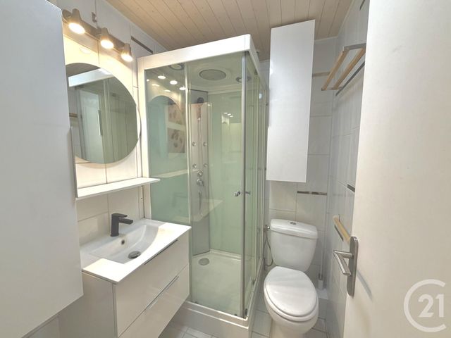 Appartement T2 à louer - 2 pièces - 34,90 m2 - Oullins - 69 - RHONE-ALPES