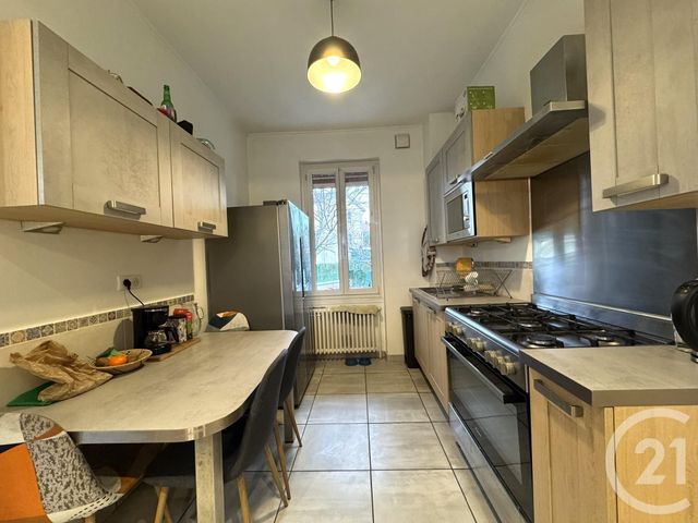 Maison &agrave; louer - 4 pi&egrave;ces - 93,93 m2 - Oullins - 69 - RHONE-ALPES