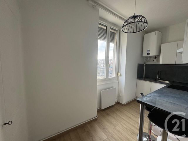 Appartement T2 &agrave; louer - 2 pi&egrave;ces - 42,07 m2 - Oullins - 69 - RHONE-ALPES
