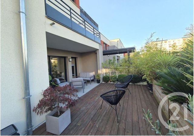 Appartement T2 &agrave; louer - 2 pi&egrave;ces - 43,75 m2 - Pierre Benite - 69 - RHONE-ALPES
