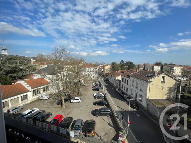 Appartement &agrave; louer - 3 pi&egrave;ces - 51,59 m2 - Oullins - 69 - RHONE-ALPES