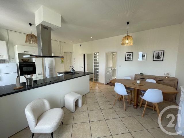 Appartement &agrave; louer - 3 pi&egrave;ces - 51,59 m2 - Oullins - 69 - RHONE-ALPES