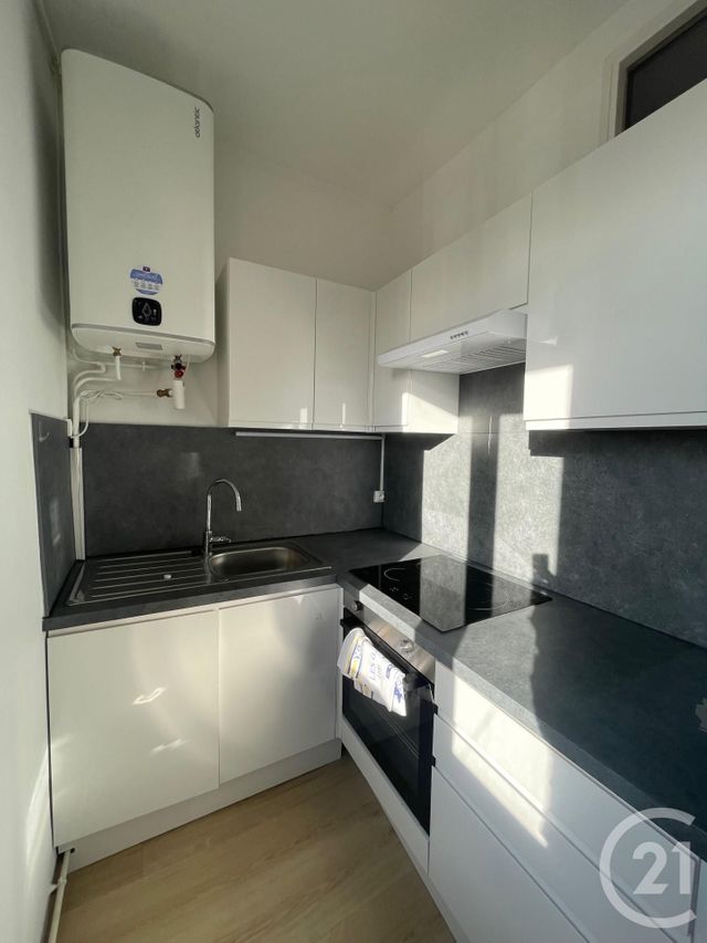 Appartement T2 &agrave; louer - 2 pi&egrave;ces - 42,07 m2 - Oullins - 69 - RHONE-ALPES