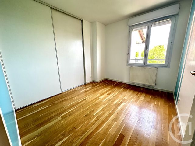 Appartement F4 &agrave; louer - 4 pi&egrave;ces - 85,42 m2 - St Genis Laval - 69 - RHONE-ALPES