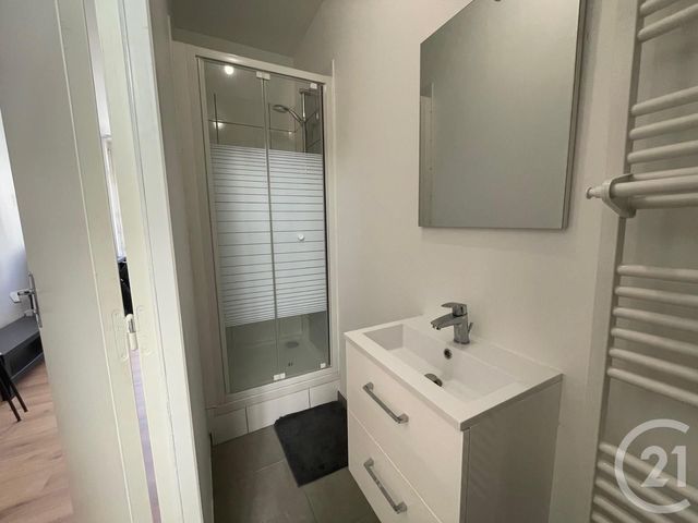 Appartement F1 &agrave; louer - 1 pi&egrave;ce - 17,64 m2 - Villeurbanne - 69 - RHONE-ALPES