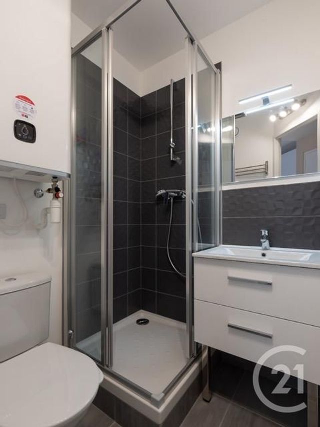 Appartement F2 &agrave; louer - 2 pi&egrave;ces - 28,10 m2 - Lyon - 69008 - RHONE-ALPES