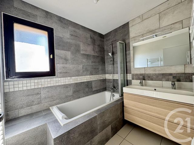 Maison &agrave; louer - 4 pi&egrave;ces - 89,59 m2 - Brignais - 69 - RHONE-ALPES