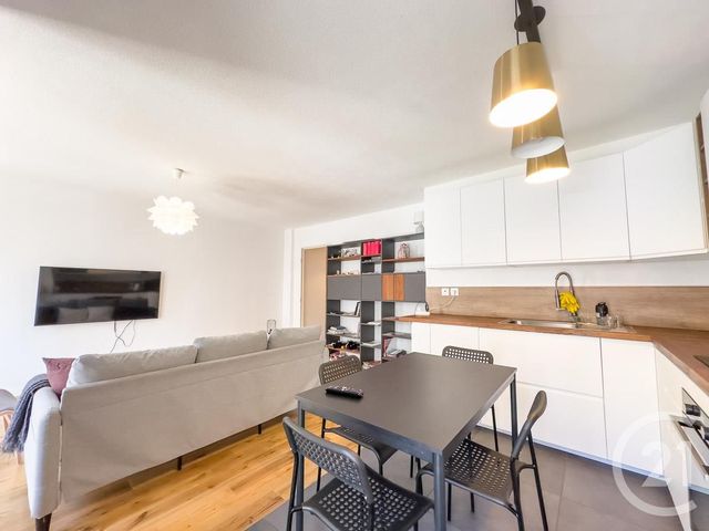 Appartement F3 &agrave; louer - 3 pi&egrave;ces - 60,48 m2 - Villeurbanne - 69 - RHONE-ALPES