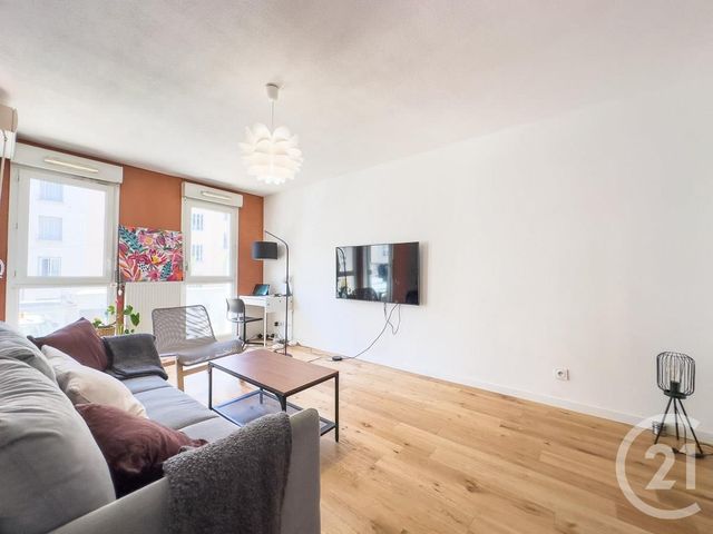 Appartement F3 &agrave; louer - 3 pi&egrave;ces - 60,48 m2 - Villeurbanne - 69 - RHONE-ALPES