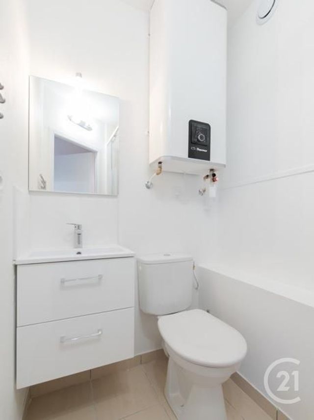 Appartement F1 &agrave; louer - 1 pi&egrave;ce - 28,37 m2 - Lyon - 69007 - RHONE-ALPES