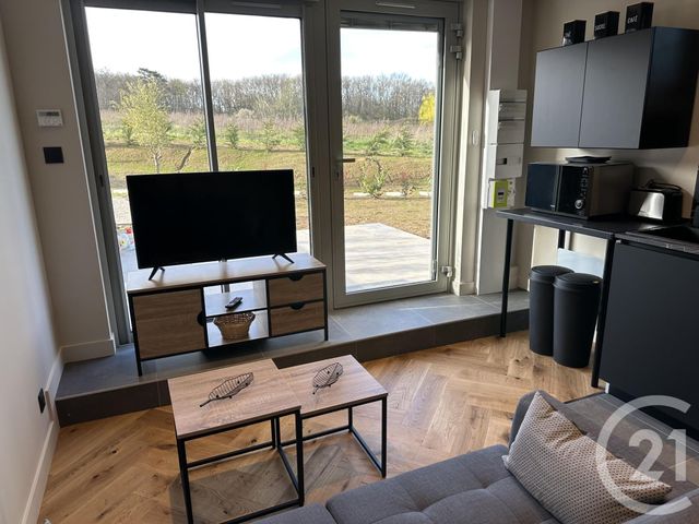 Appartement T1 &agrave; louer - 1 pi&egrave;ce - 24,32 m2 - Ecully - 69 - RHONE-ALPES