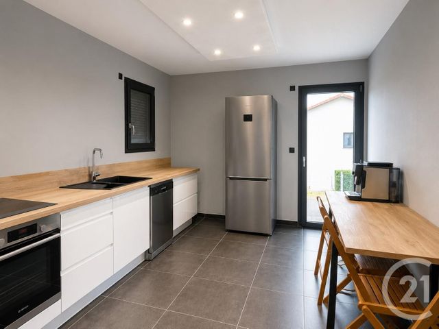 Maison &agrave; louer - 5 pi&egrave;ces - 120 m2 - Jardin - 38 - RHONE-ALPES