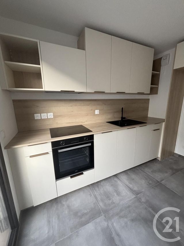 Appartement T2 &agrave; louer - 2 pi&egrave;ces - 49,56 m2 - Caluire Et Cuire - 69 - RHONE-ALPES