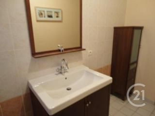 Maison &agrave; louer - 4 pi&egrave;ces - 100,65 m2 - La Verpilliere - 38 - RHONE-ALPES