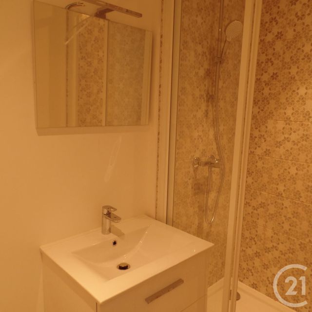 Appartement F2 &agrave; louer - 2 pi&egrave;ces - 37 m2 - Villeurbanne - 69 - RHONE-ALPES