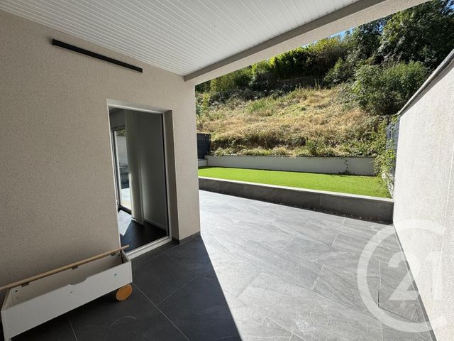 Maison &agrave; louer - 5 pi&egrave;ces - 111,60 m2 - Loire Sur Rhone - 69 - RHONE-ALPES