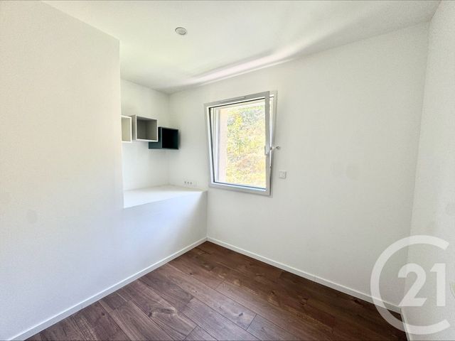 Maison &agrave; louer - 5 pi&egrave;ces - 111,60 m2 - Loire Sur Rhone - 69 - RHONE-ALPES