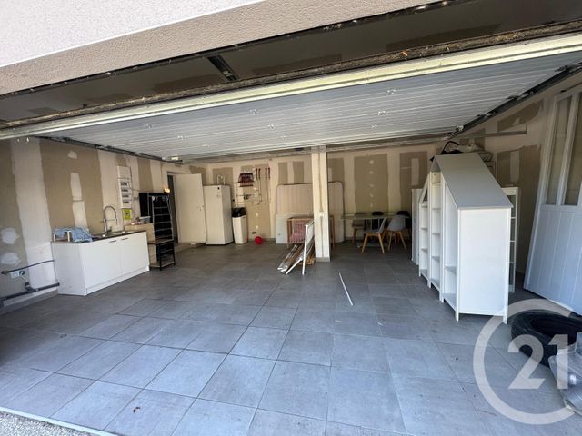 Maison &agrave; louer - 5 pi&egrave;ces - 111,60 m2 - Loire Sur Rhone - 69 - RHONE-ALPES