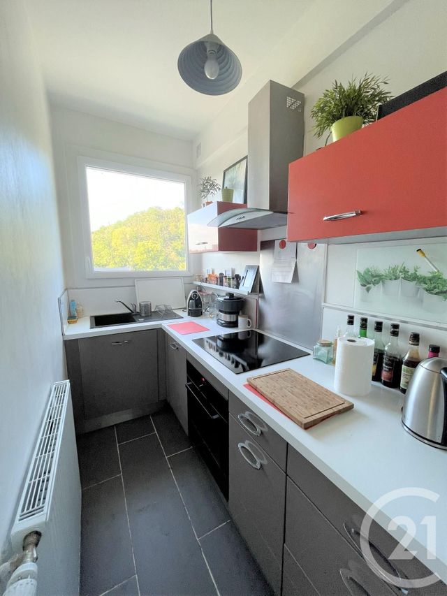 Appartement T2 &agrave; louer - 2 pi&egrave;ces - 49,59 m2 - Ste Foy Les Lyon - 69 - RHONE-ALPES