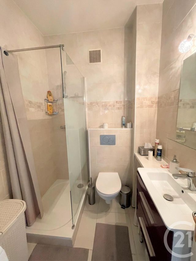 Appartement T2 &agrave; louer - 2 pi&egrave;ces - 49,59 m2 - Ste Foy Les Lyon - 69 - RHONE-ALPES