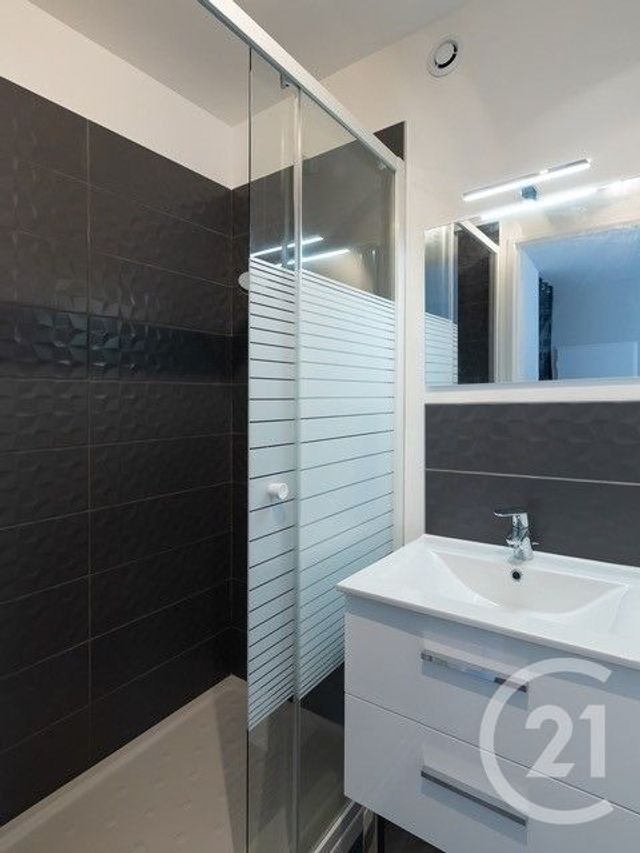 Appartement F2 &agrave; louer - 2 pi&egrave;ces - 28,35 m2 - Lyon - 69006 - RHONE-ALPES