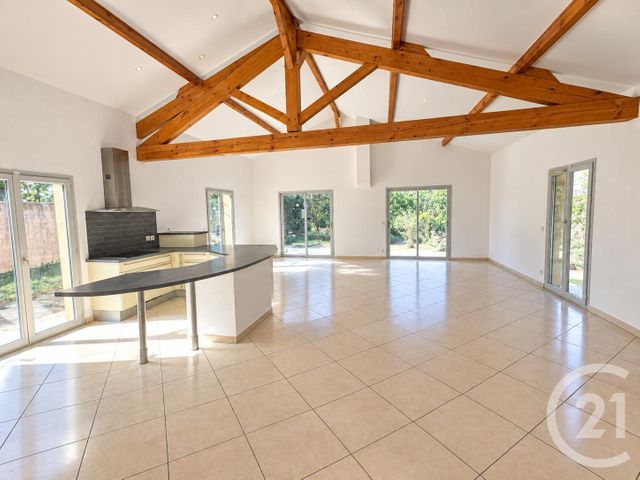 Maison &agrave; louer - 3 pi&egrave;ces - 116,90 m2 - Pierre Benite - 69 - RHONE-ALPES