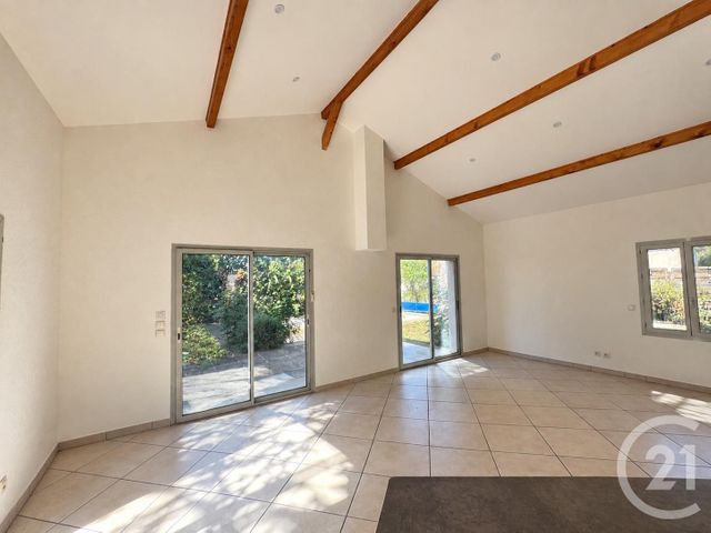 Maison &agrave; louer - 3 pi&egrave;ces - 116,90 m2 - Pierre Benite - 69 - RHONE-ALPES