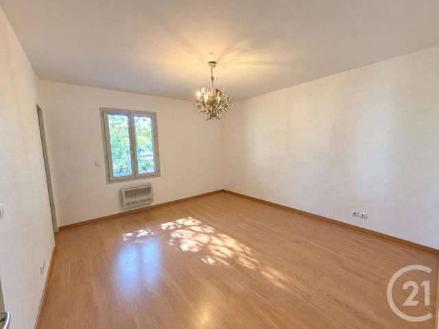 Maison &agrave; louer - 3 pi&egrave;ces - 116,90 m2 - Pierre Benite - 69 - RHONE-ALPES