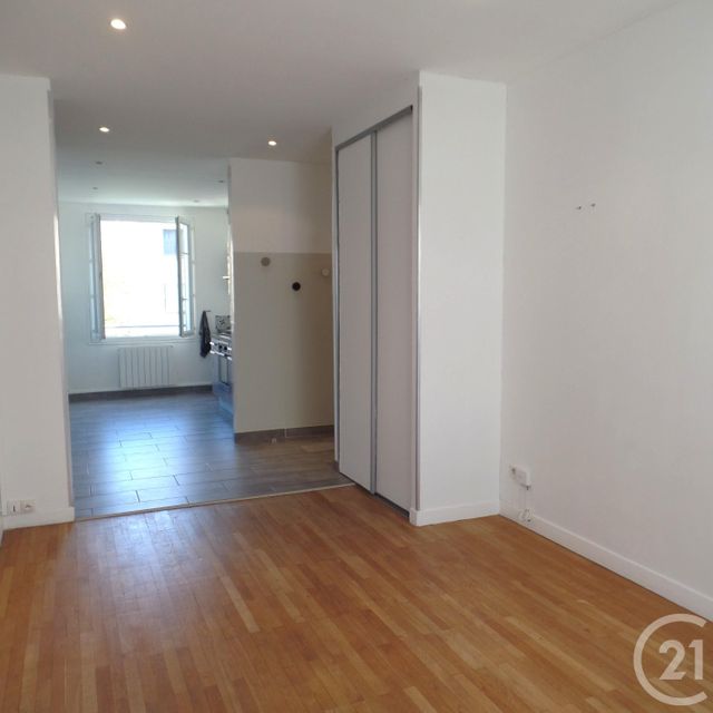 Appartement F3 &agrave; louer - 3 pi&egrave;ces - 57,32 m2 - Villeurbanne - 69 - RHONE-ALPES