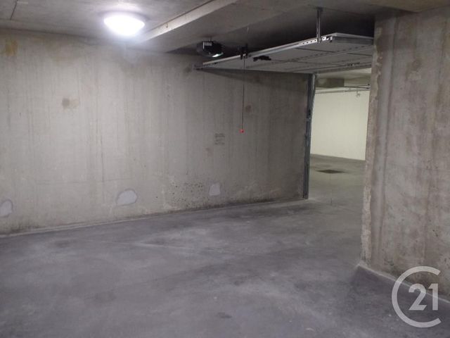 parking - LYON - 69003