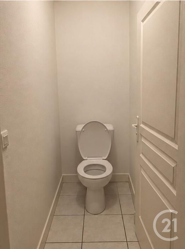 Appartement T2 &agrave; louer - 2 pi&egrave;ces - 39,20 m2 - St Etienne - 42 - RHONE-ALPES