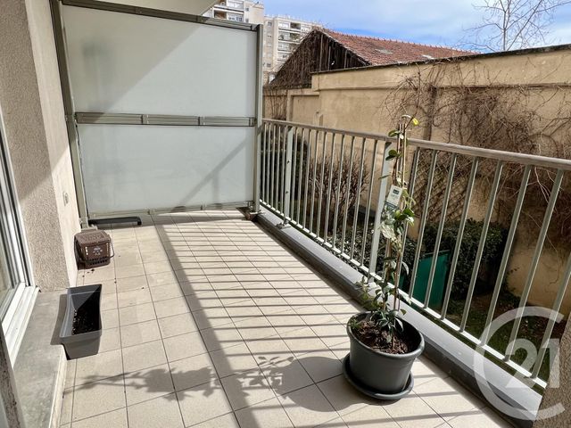 Appartement T3 &agrave; louer - 3 pi&egrave;ces - 63,20 m2 - Villeurbanne - 69 - RHONE-ALPES
