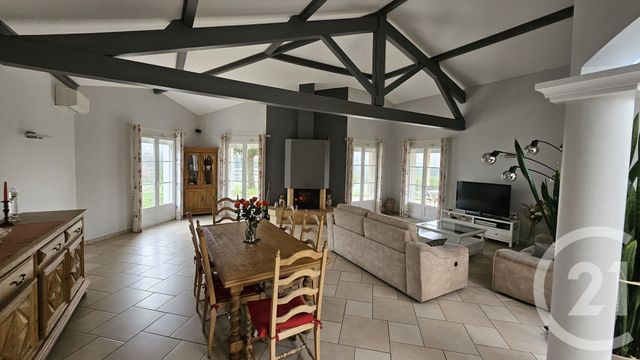 Maison à vendre - 5 pièces - 177,17 m2 - Ste Euphemie - 01 - RHONE-ALPES