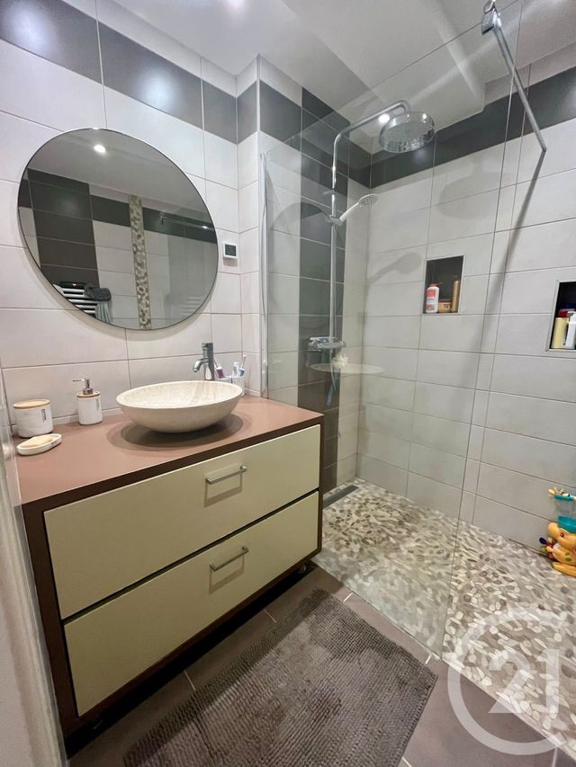 Appartement T3 &agrave; vendre - 3 pi&egrave;ces - 58,84 m2 - Villeneuve - 01 - RHONE-ALPES