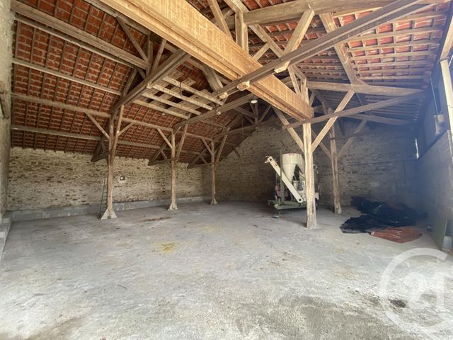 Maison à vendre - 1 pièce - 310 m2 - Nangis - 77 - ILE-DE-FRANCE