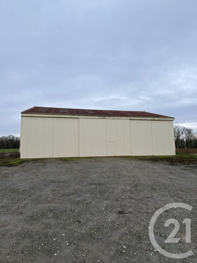 Parking à louer - 336 m2 - Coulommiers - 77 - ILE-DE-FRANCE