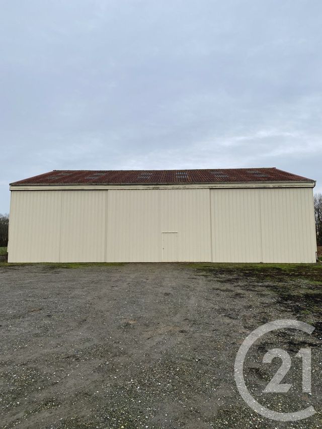 Parking à louer - 336 m2 - Coulommiers - 77 - ILE-DE-FRANCE
