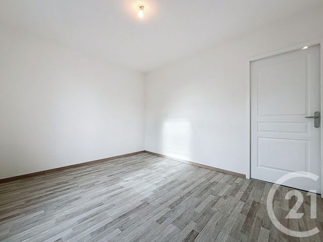 Appartement F3 à vendre - 3 pièces - 60,97 m2 - Nangis - 77 - ILE-DE-FRANCE