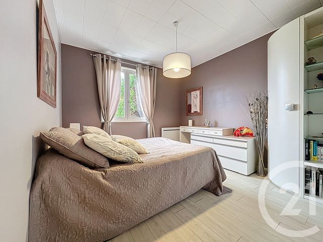 Maison à vendre - 6 pièces - 116 m2 - Les Ecrennes - 77 - ILE-DE-FRANCE