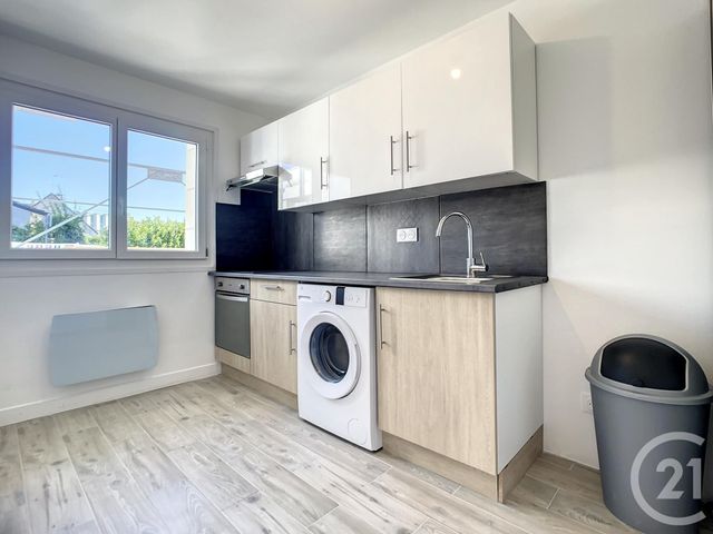 Appartement F3 &agrave; louer - 3 pi&egrave;ces - 60,73 m2 - Nangis - 77 - ILE-DE-FRANCE