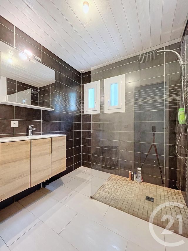 Maison &agrave; louer - 5 pi&egrave;ces - 97,43 m2 - Donnemarie Dontilly - 77 - ILE-DE-FRANCE