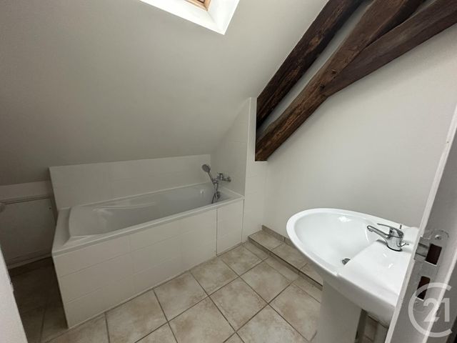 Appartement T4 à vendre - 4 pièces - 126,75 m2 - Guerigny - 58 - BOURGOGNE