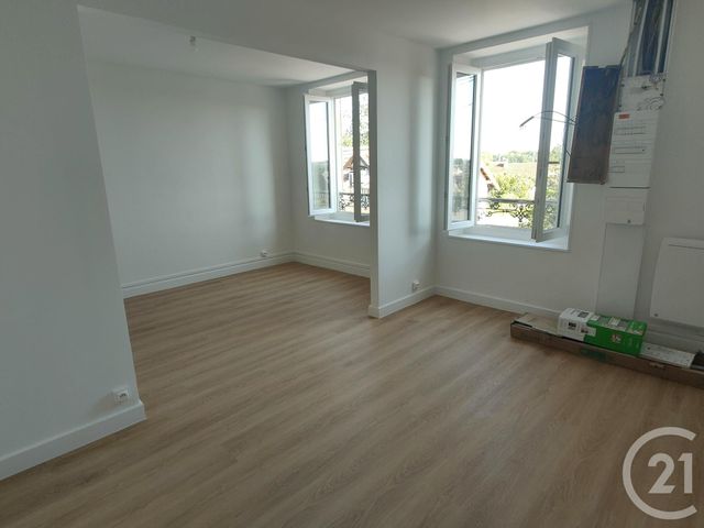 Appartement &agrave; louer - 2 pi&egrave;ces - 35,96 m2 - Imphy - 58 - BOURGOGNE