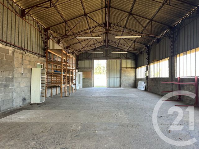 Local commercial à louer - 220.0 m2 - 18 - Cher