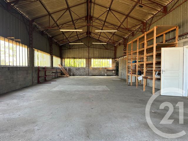 Local commercial à louer - 220.0 m2 - 18 - Cher
