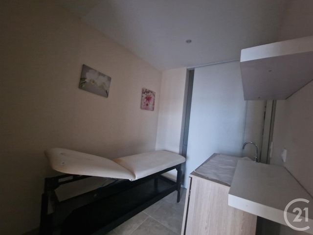 Local commercial à louer - 47.0 m2 - 18 - Cher