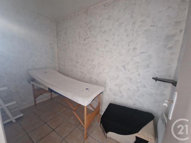 Local commercial à louer - 47.0 m2 - 18 - Cher