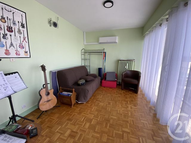 Appartement T3 à vendre - 3 pièces - 75,01 m2 - Nevers - 58 - BOURGOGNE