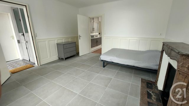 Appartement F1 à louer - 1 pièce - 37,72 m2 - Sancoins - 18 - CENTRE