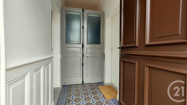 Appartement F1 à louer - 1 pièce - 37,72 m2 - Sancoins - 18 - CENTRE